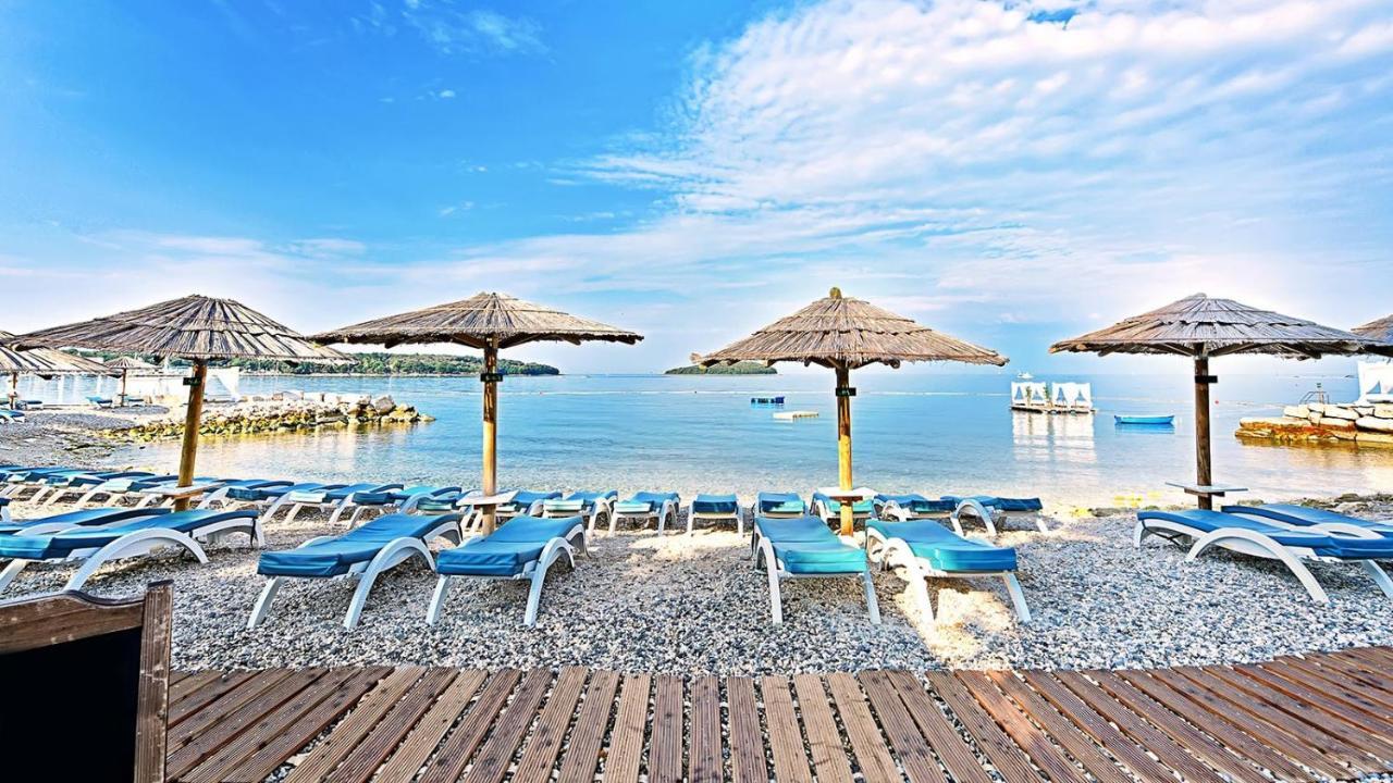 Apartments Mediteraneo Vrsar Exterior photo